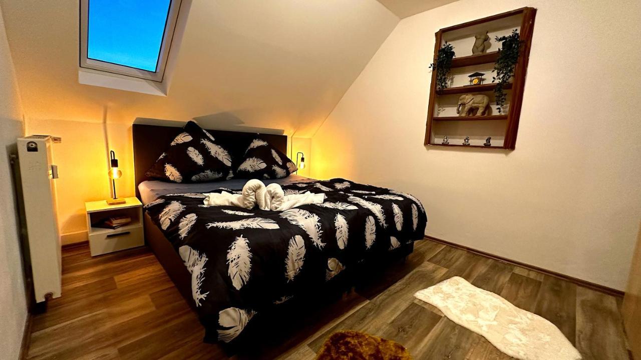 Moderne Zentrale Retreat *